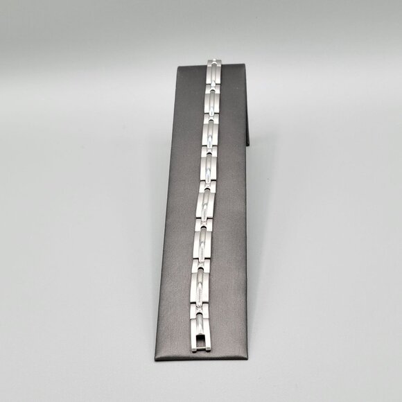 Stainless Steel Mens Bracelet 8 Inch Silver Tone Link Chain Fold Over Clasp - Picture 3 of 6